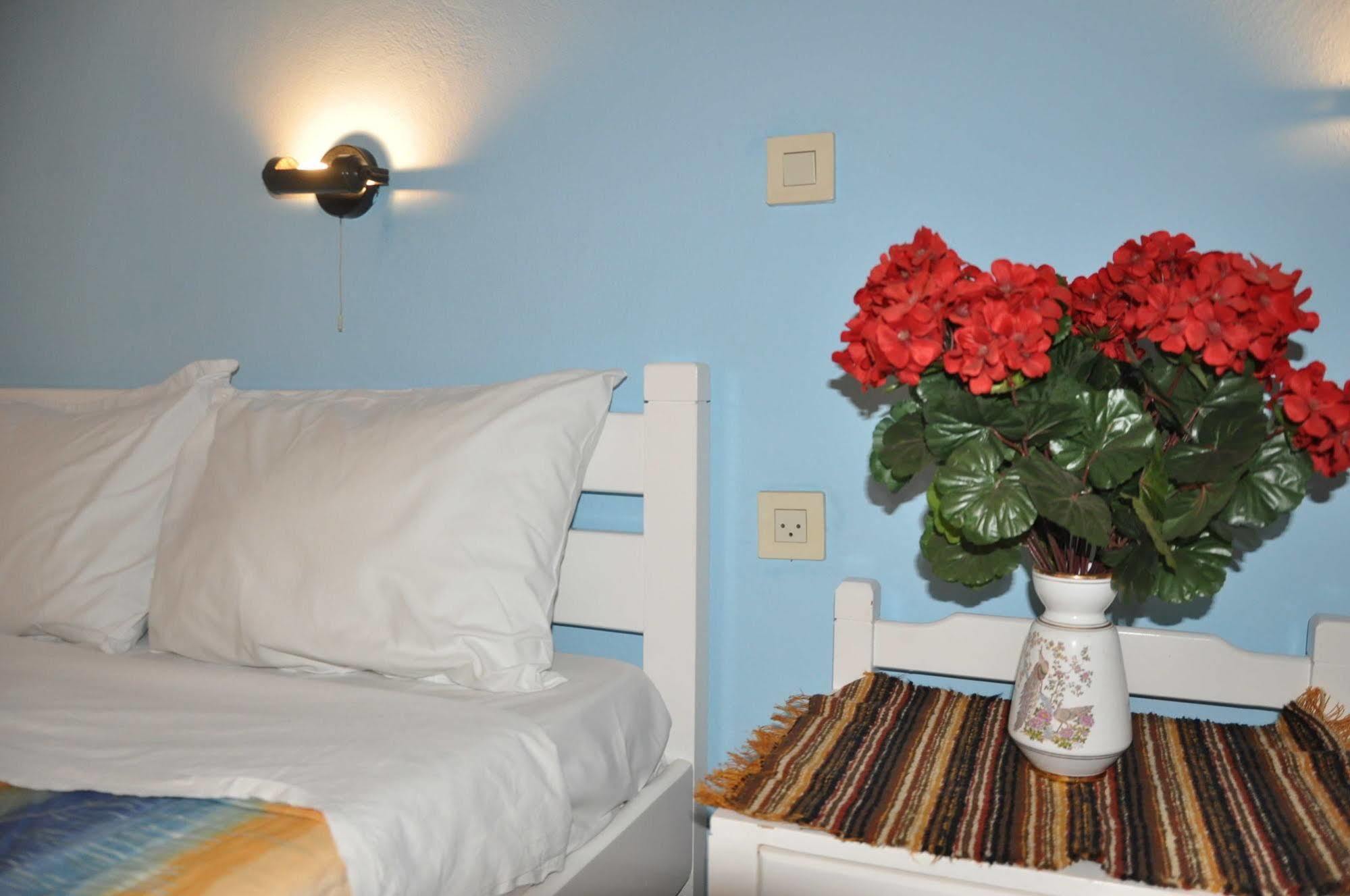 Alexandra Rooms Малиа Экстерьер фото